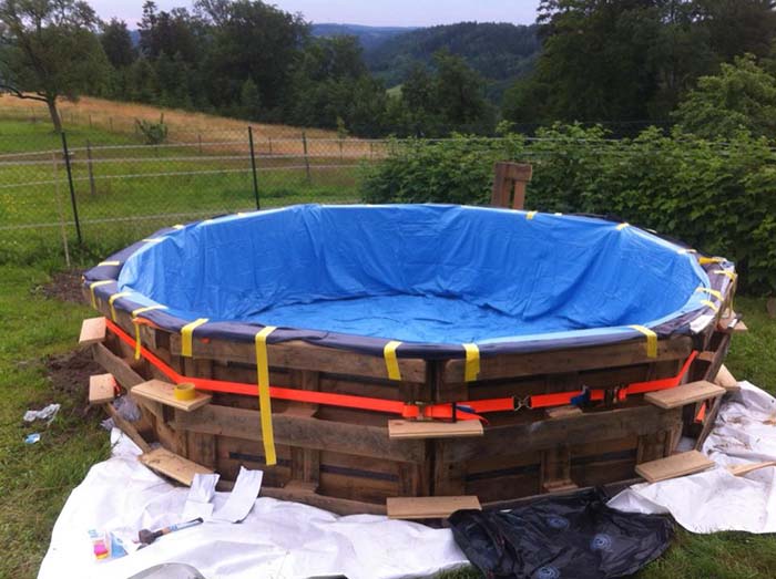 Swimming Pool Made Out Of Pallets Step 4