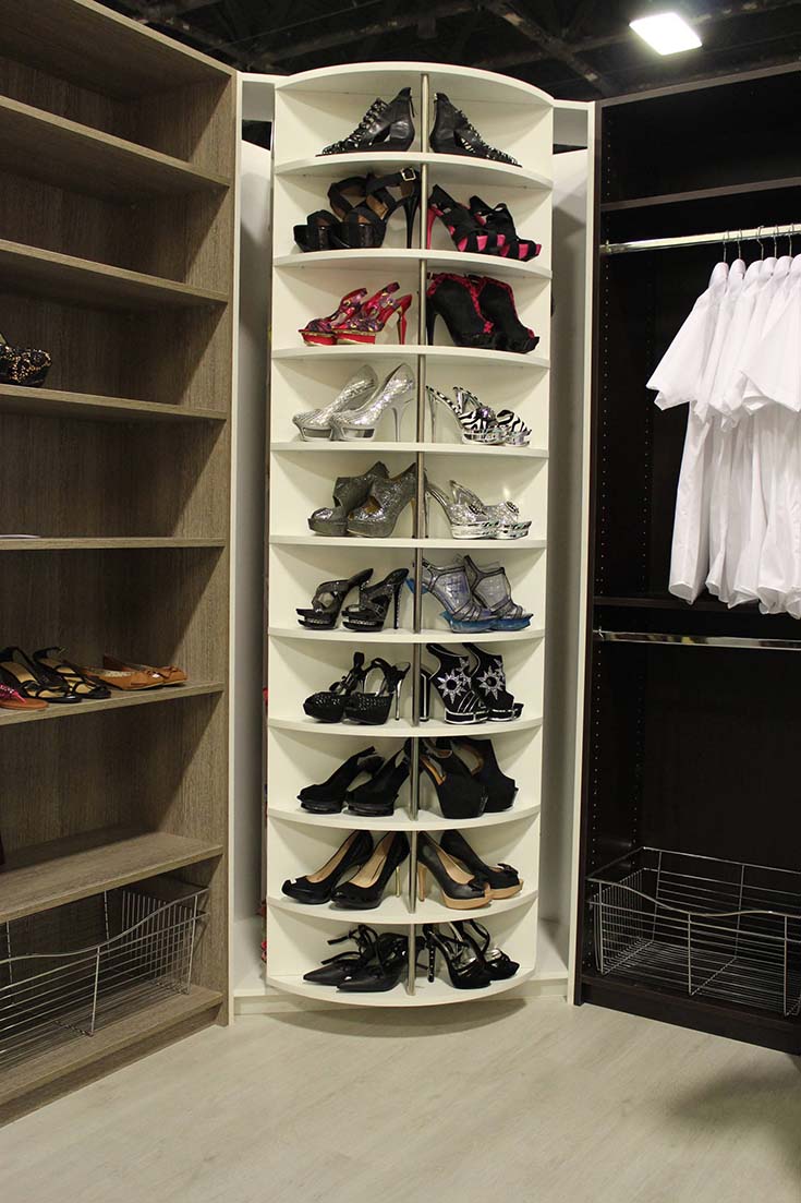 Walk In Closet With Rotating Organizer #closet #storage #decorhomeideas