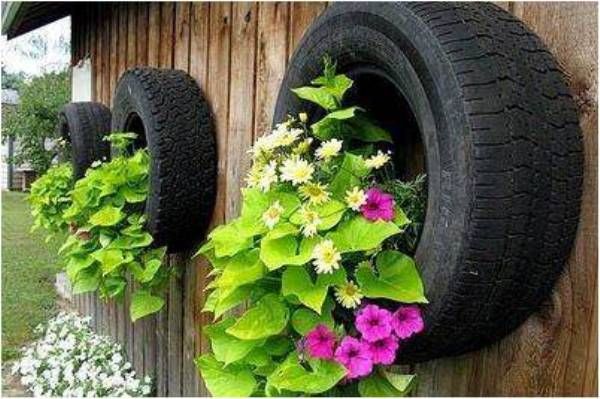 Wall Flower Planter From Old Tires #garden #oldtires #decorhomeideas