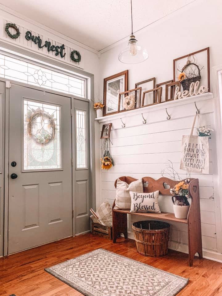 Farmhouse Renovation Entryway #farmhouse #makeover #decorhomeideas