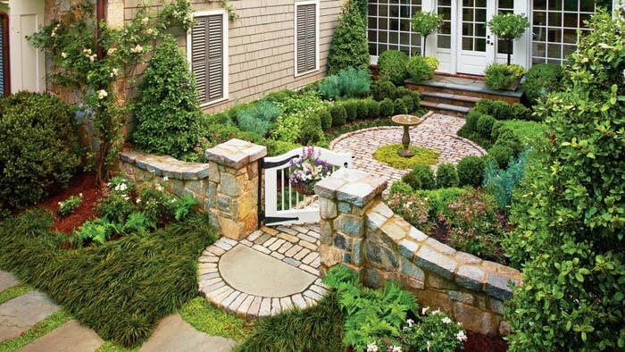 Garden Landscaping With Stone Fence #garden #landscaping #decorhomeideas