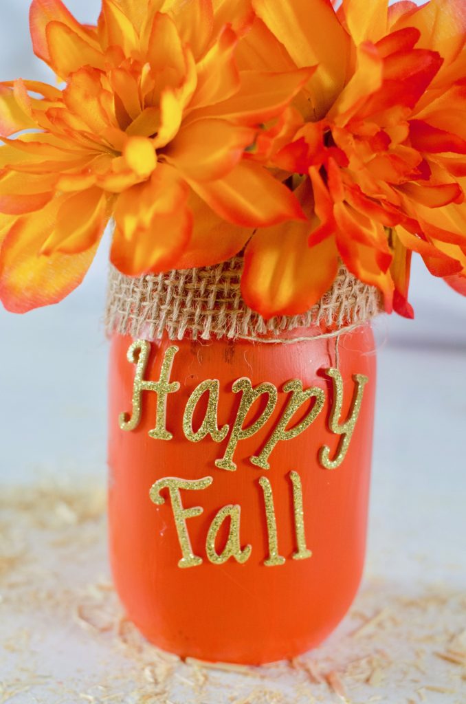 Happy Fall Decor Mason Jar Crafts #falldecor #masonjar #decorhomeideas