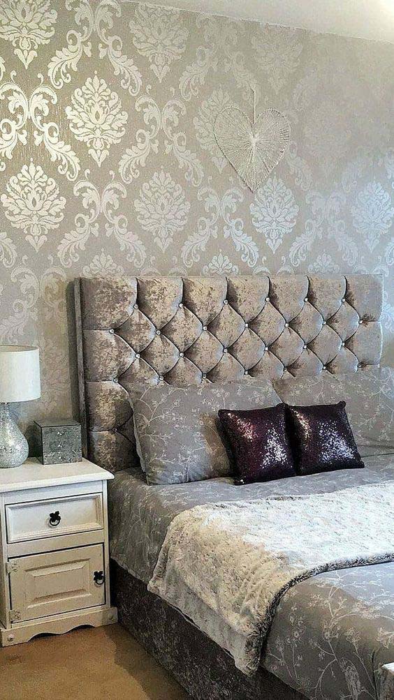 Silver Glitter Bedroom Design #bedroom #silver #decorhomeideas