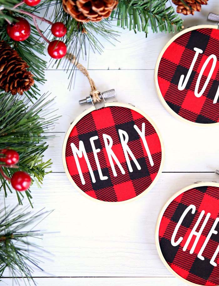 Buffalo Check Christmas Ornament Ideas #Christmas #buffalocheck #diy #decorhomeideas