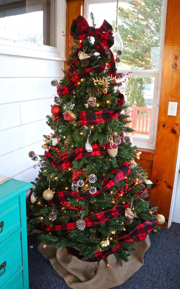 Buffalo Check Plaid Christmas Tree #Christmas #buffalocheck #diy #decorhomeideas