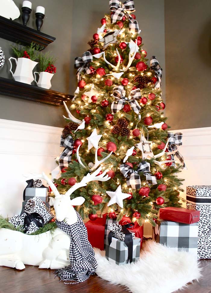 Buffalo Plaid Christmas Tree #Christmas #buffalocheck #diy #decorhomeideas