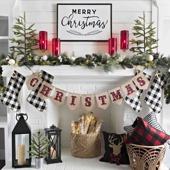 Christmas Mantel Buffalo Check Decor #Christmas #buffalocheck #diy #decorhomeideas