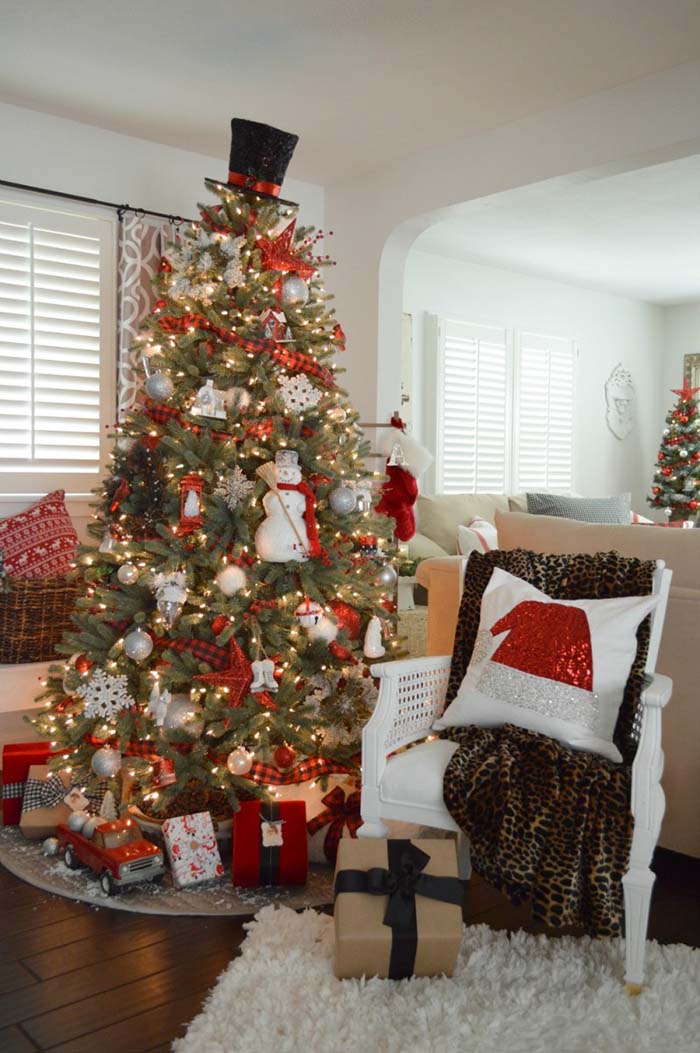 Classic Buffalo Check Christmas Tree #Christmas #buffalocheck #diy #decorhomeideas