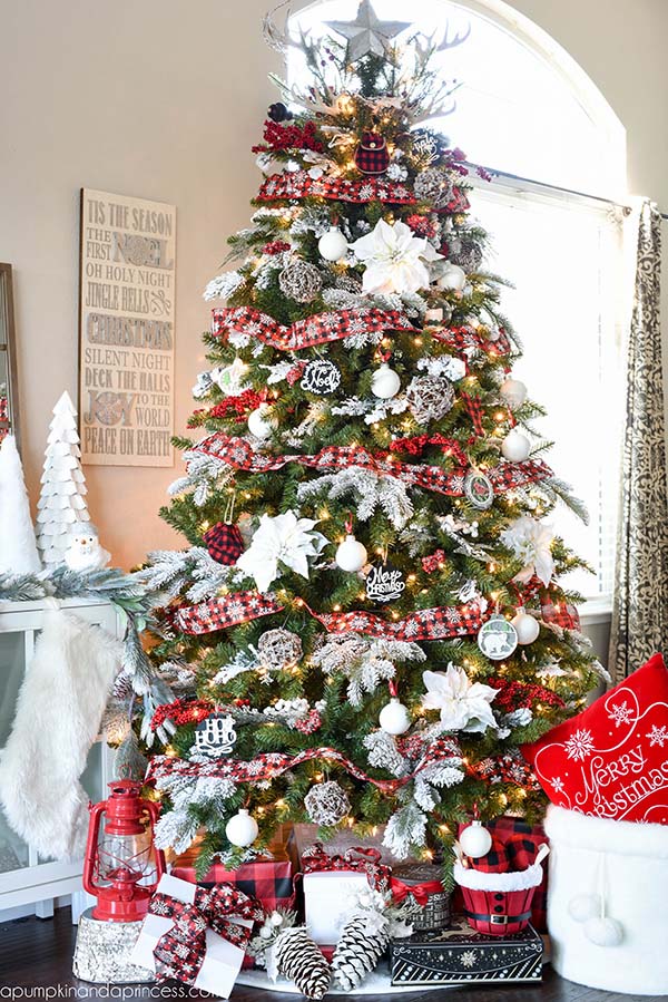 DIY Buffalo Check Christmas Tree #Christmas #buffalocheck #diy #decorhomeideas