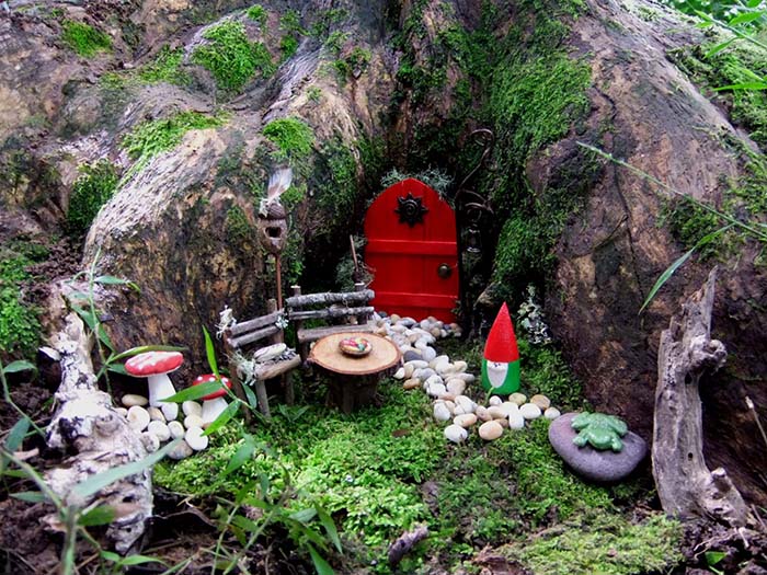 Fairy Garden Tree Trunk #fairygarden #diy #decorhomeideas