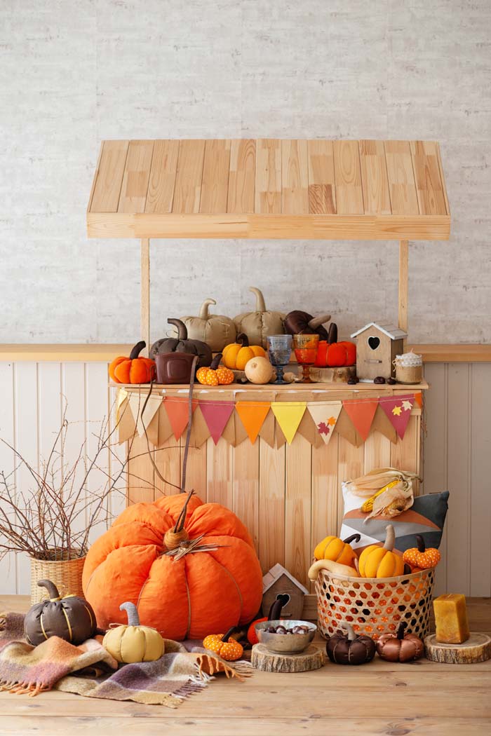 Fall Decor Fabric Pumpkins #fabric #pumpkin #falldecor #decorhomeideas