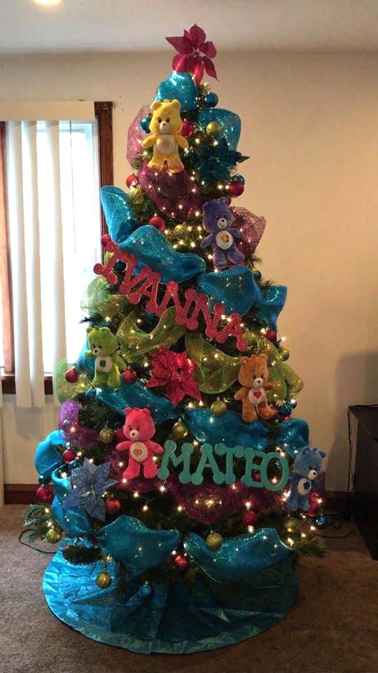 Kids Decorated Christmas Tree #Christmas #trees #decorhomeideas