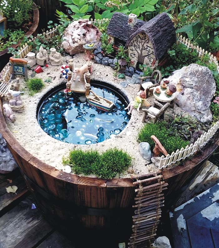 Lakeside Cottage Fairy Garden #fairygarden #diy #decorhomeideas