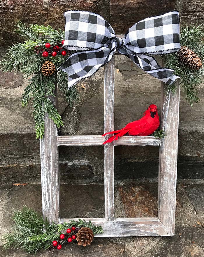 Old Window Buffalo Check Christmas Decor #Christmas #buffalocheck #diy #decorhomeideas