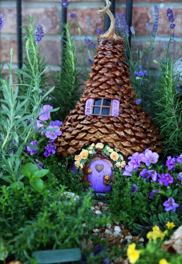 Pinecone Fairy House #fairygarden #diy #decorhomeideas
