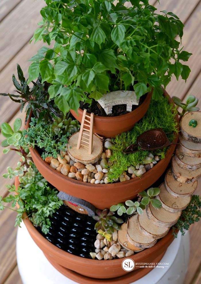 Tiered Flower Pot Fairy Garden DIY #fairygarden #diy #decorhomeideas