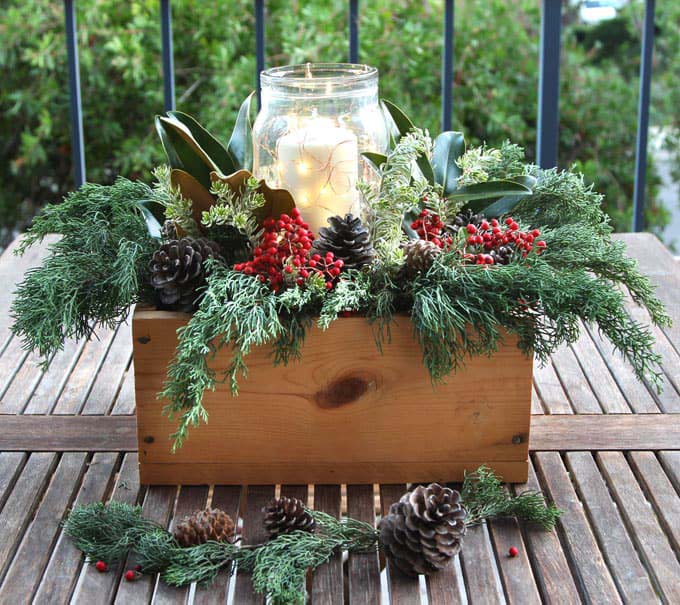 10 Minute Christmas Centerpiece #Christmas #natural #decoration #decorhomeideas