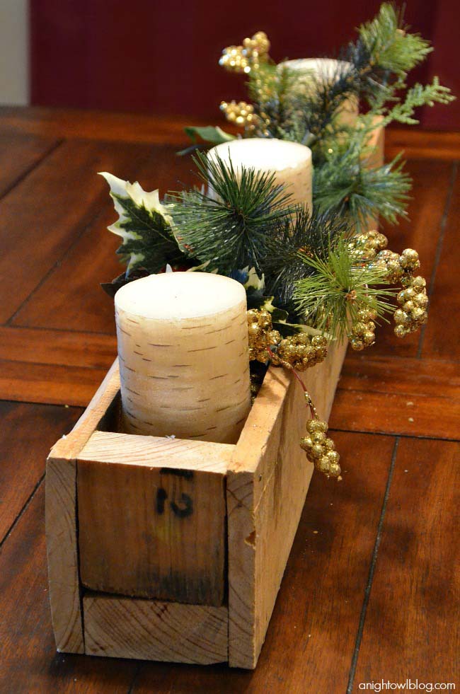 DIY Pallet Wood Centerpiece Box #Christmas #rustic #diy #decorhomeideas 