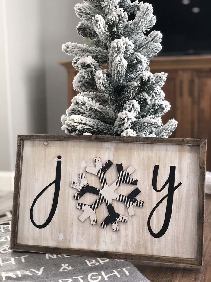 Joy Rustic Christmas Sign #Christmas #rustic #diy #decorhomeideas 