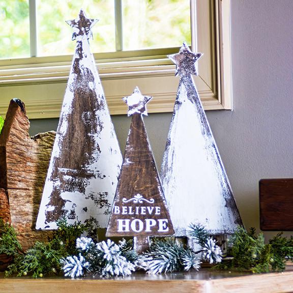 70 Rustic Christmas Decorations For a Cheap Budget