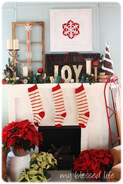 Vintage Christmas Mantel #Christmas #rustic #diy #decorhomeideas 