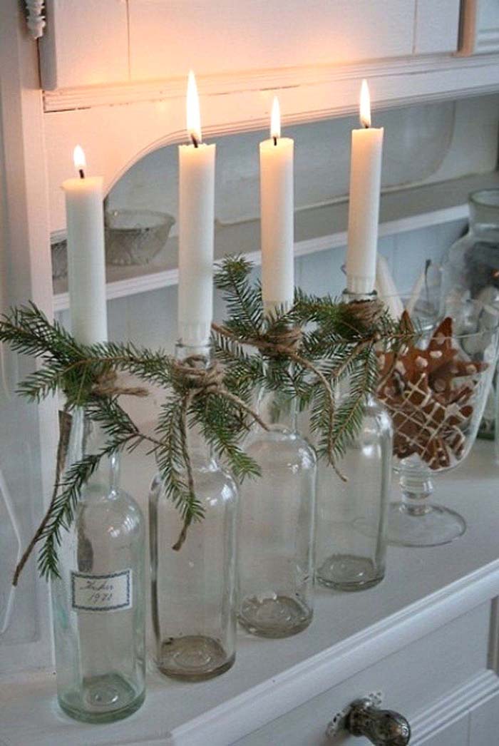 Wine Bottle Candle Centerpiece #Christmas #rustic #diy #decorhomeideas 