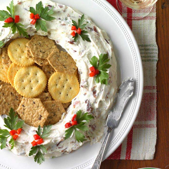 Bacon Cheese Wreath