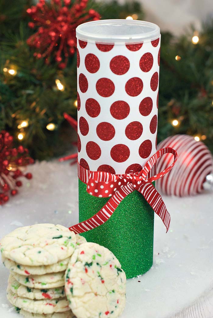 Christmas Cookie Cans  #Christmas #diy #stocking #stuffer #decorhomeideas