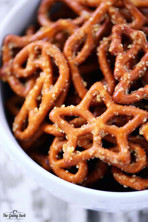 Christmas Crack Pretzels