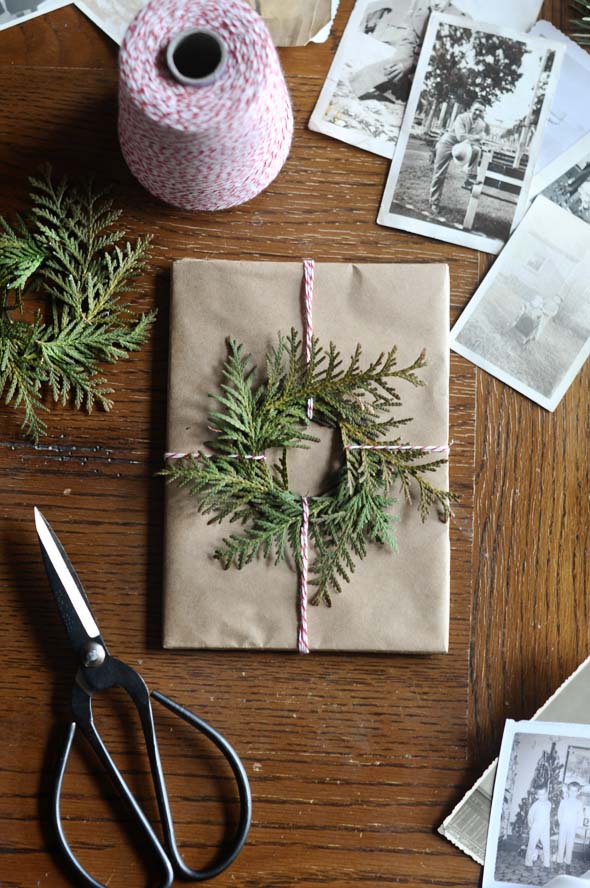 Evergreen Wreath #Christmas #diy #gift #wrapping #decorhomeideas