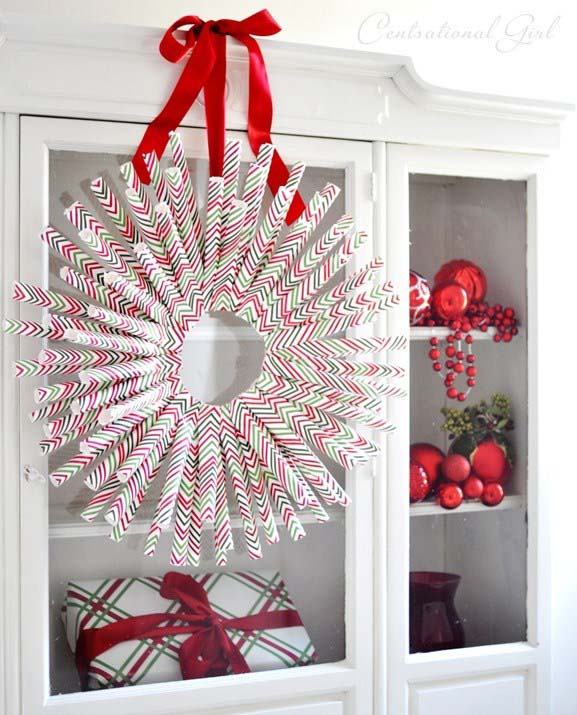Gift Wrap Wreath Hutch #Christmas #diy #wreath #decorhomeideas