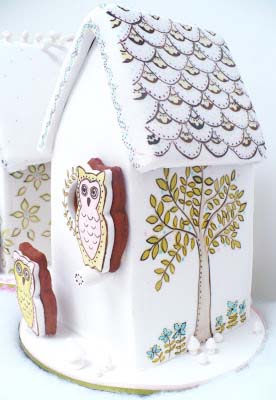 Gingerbread Birdhouse #Christmas #gingerbread #house #decorhomeideas