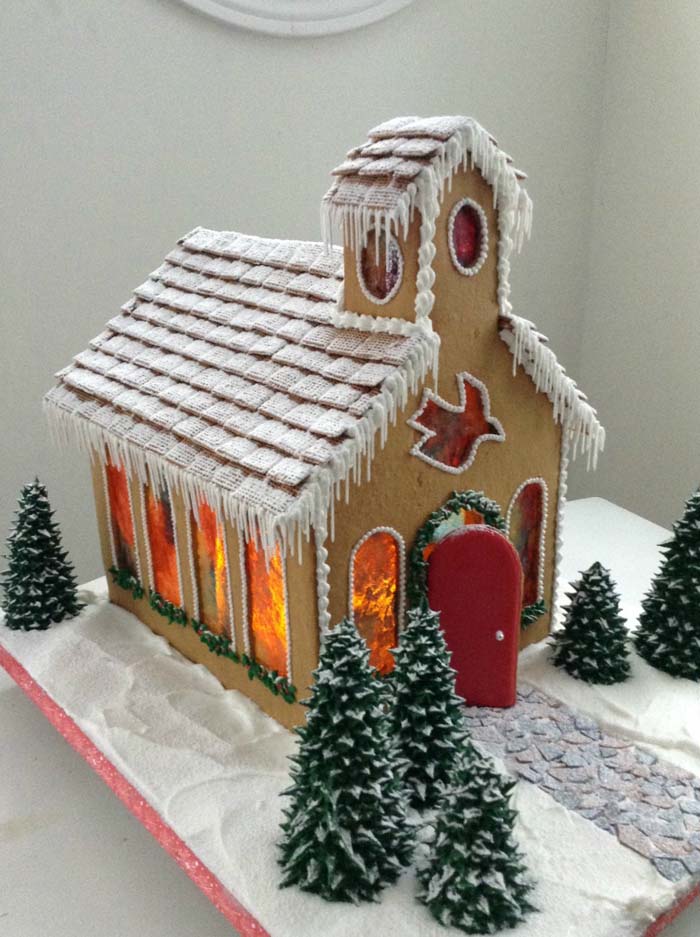 Gingerbread Church Sweetopia #Christmas #gingerbread #house #decorhomeideas