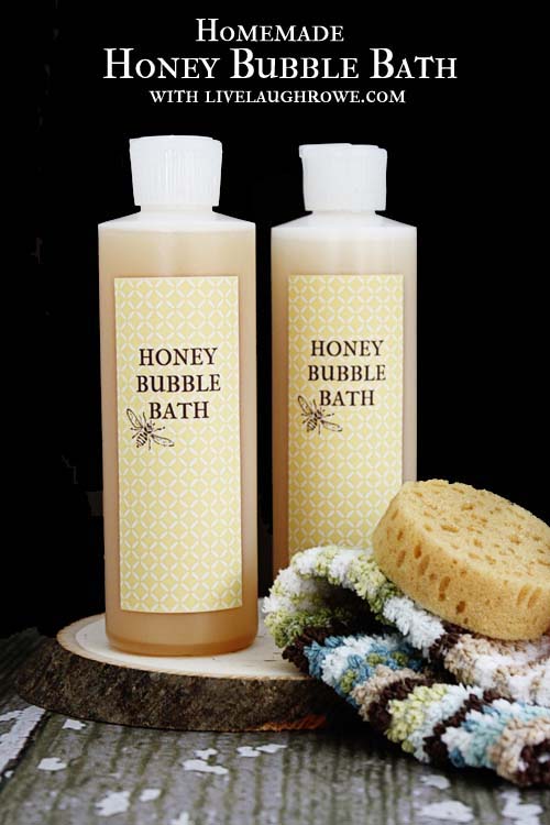 Homemade Honey Bubble Bath #Christmas #diy #stocking #stuffer #decorhomeideas