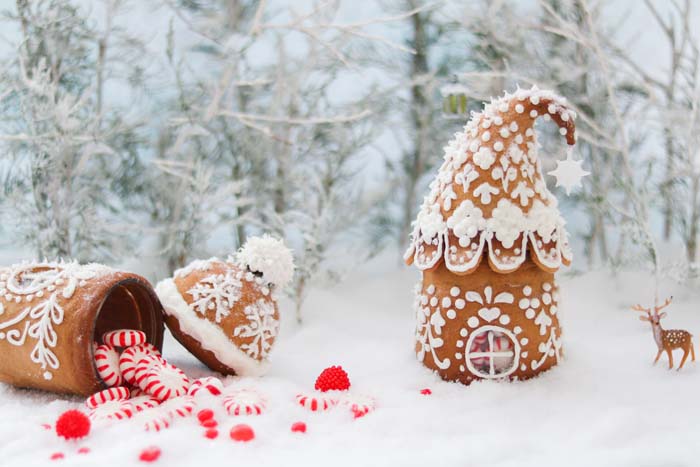 Mini Gingerbread Houses #Christmas #gingerbread #house #decorhomeideas