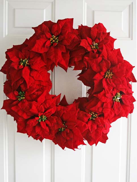 Poinsettia Christmas Wreath #Christmas #diy #wreath #decorhomeideas