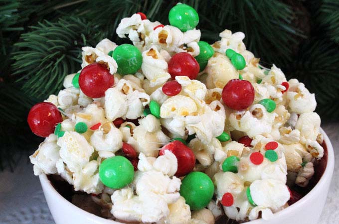 Santa Crunch Popcorn