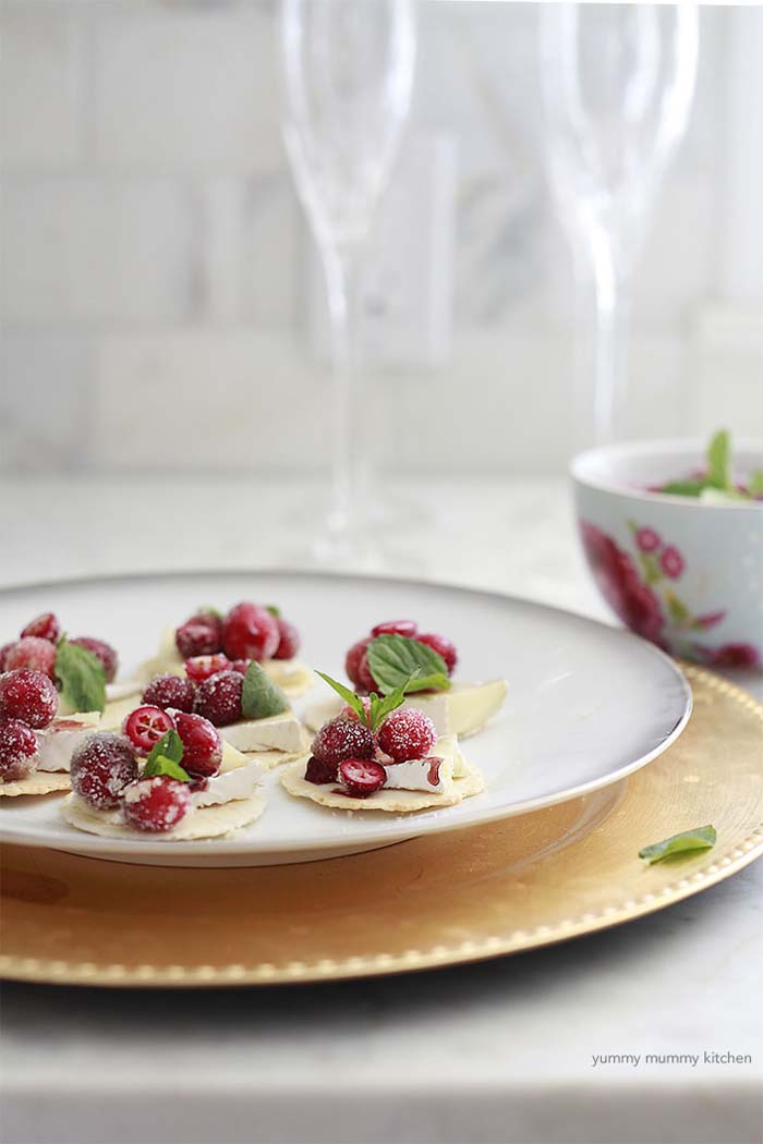 Sparkling Cranberry Brie Bites