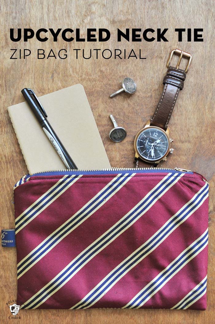 Upcycled Necktie Zip Bag #Christmas #diy #stocking #stuffer #decorhomeideas