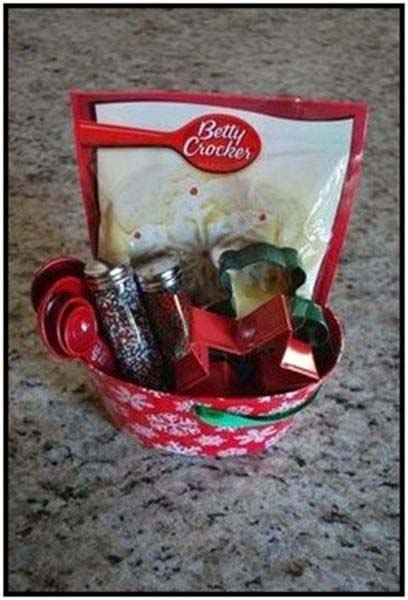 Christmas Cookie Gift Basket #Christmas #diy #basket #gift #decorhomeideas