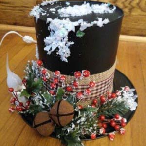 Christmas Hat Centerpiece #Christmas #decor #hacks #diy #decorhomeideas