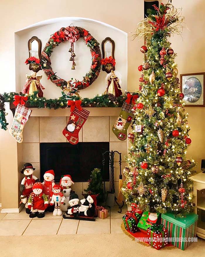 Christmas Mantel Decor #Christmas #mantel #decorhomeideas