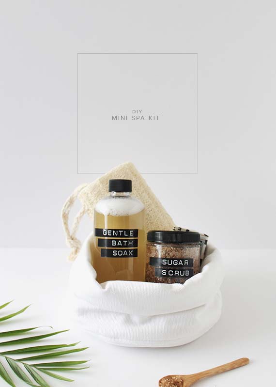 DIY Mini Spa Kit GIft Basket #Christmas #diy #basket #gift #decorhomeideas