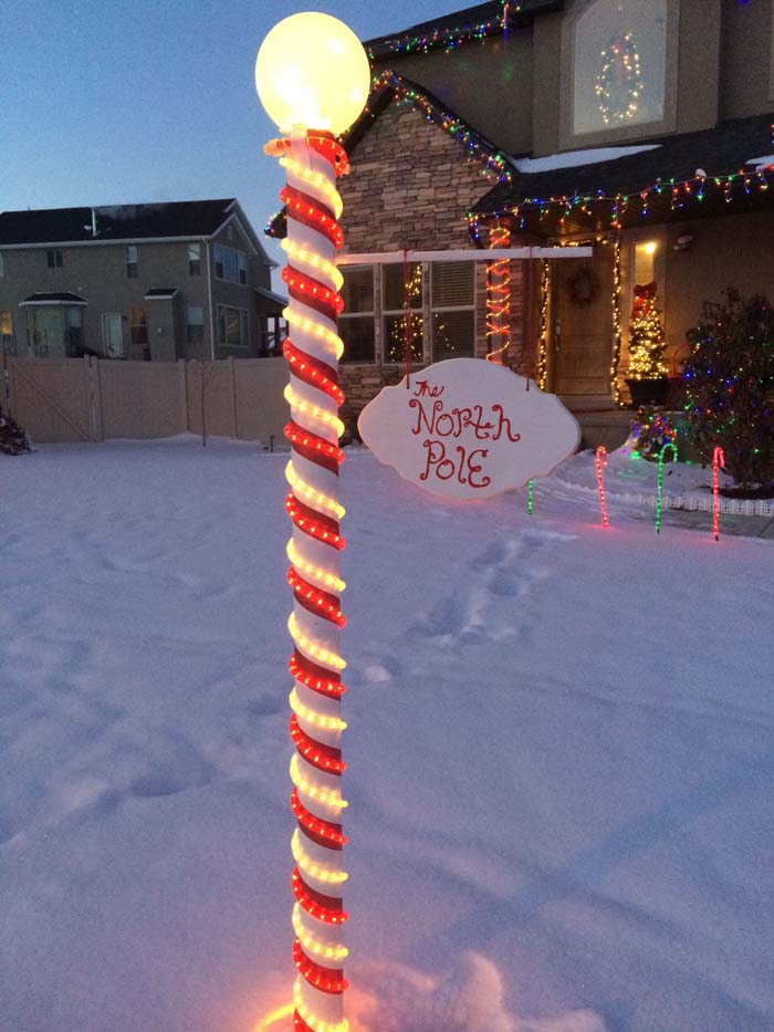 DIY North Pole Sign #Christmas #diy #lights #decorhomeideas