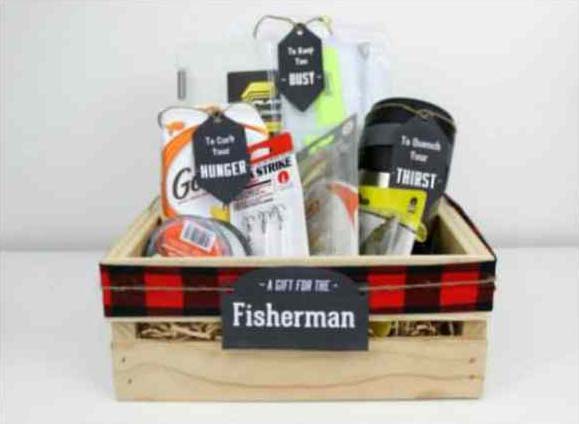 Fisherman Gift Crate #Christmas #diy #basket #gift #decorhomeideas