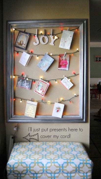 Framed Christmas Card Display #Christmas #diy #lights #decorhomeideas