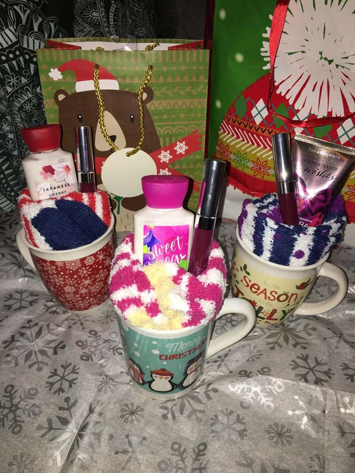 Gift Jar for Roommate or Friend #Christmas #diy #basket #gift #decorhomeideas