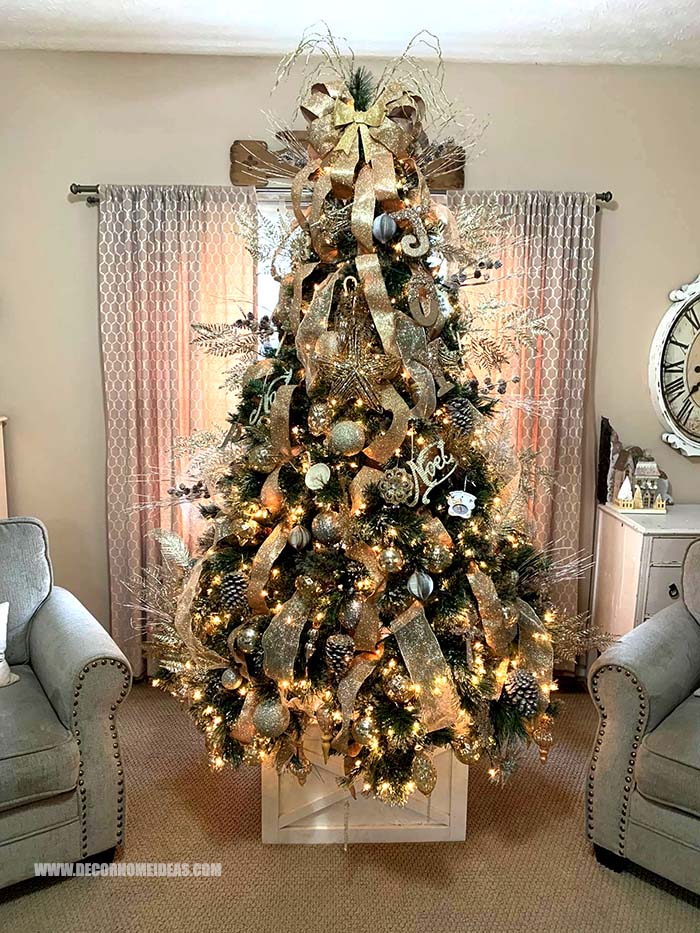 20+ Amazing Christmas Decorations In Silver And Gold | Decor Home Ideas