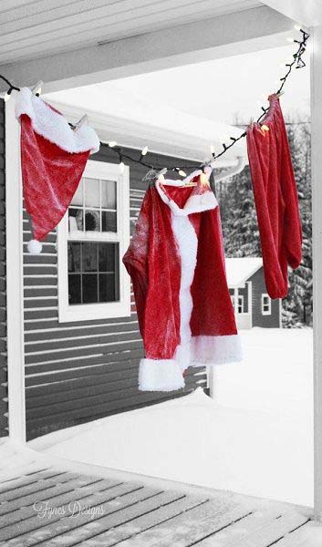 Hanging Santa Suit #Christmas #diy #lights #decorhomeideas