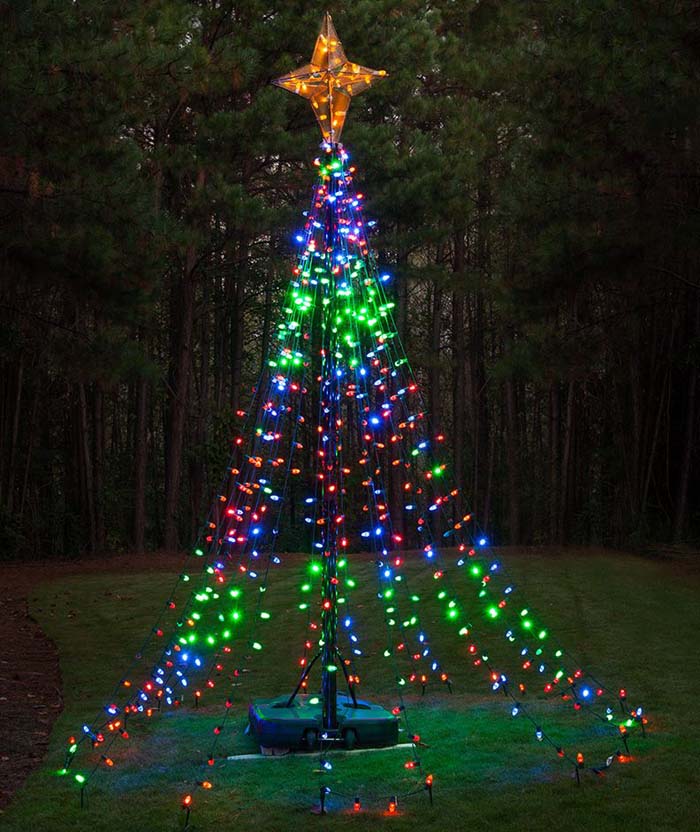 LED Christmas Lights Tree #Christmas #diy #lights #decorhomeideas